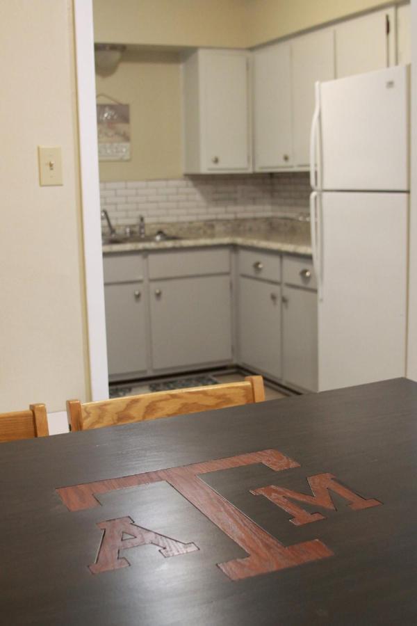 Cool & Comfy Condo! Family Friendly! College Station Exterior photo